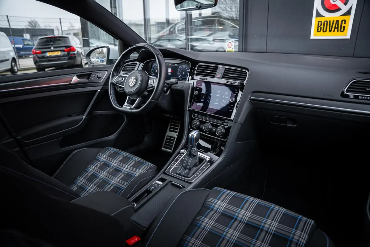 1.4 TSI GTE*VIRTUAL*CAMERA*TREKHAAK*KEYLESS*