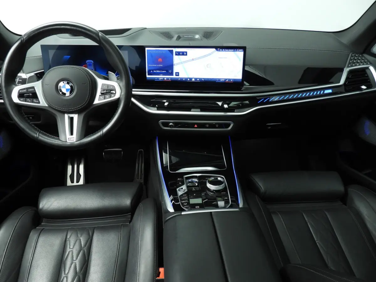 M60i xDrive | M-Sportpakket | LED | Leder | HUD | Panoramadak | Active steering | Comfortzetels | DAB | Bowers & Wilkins sound | Alu 22 inch