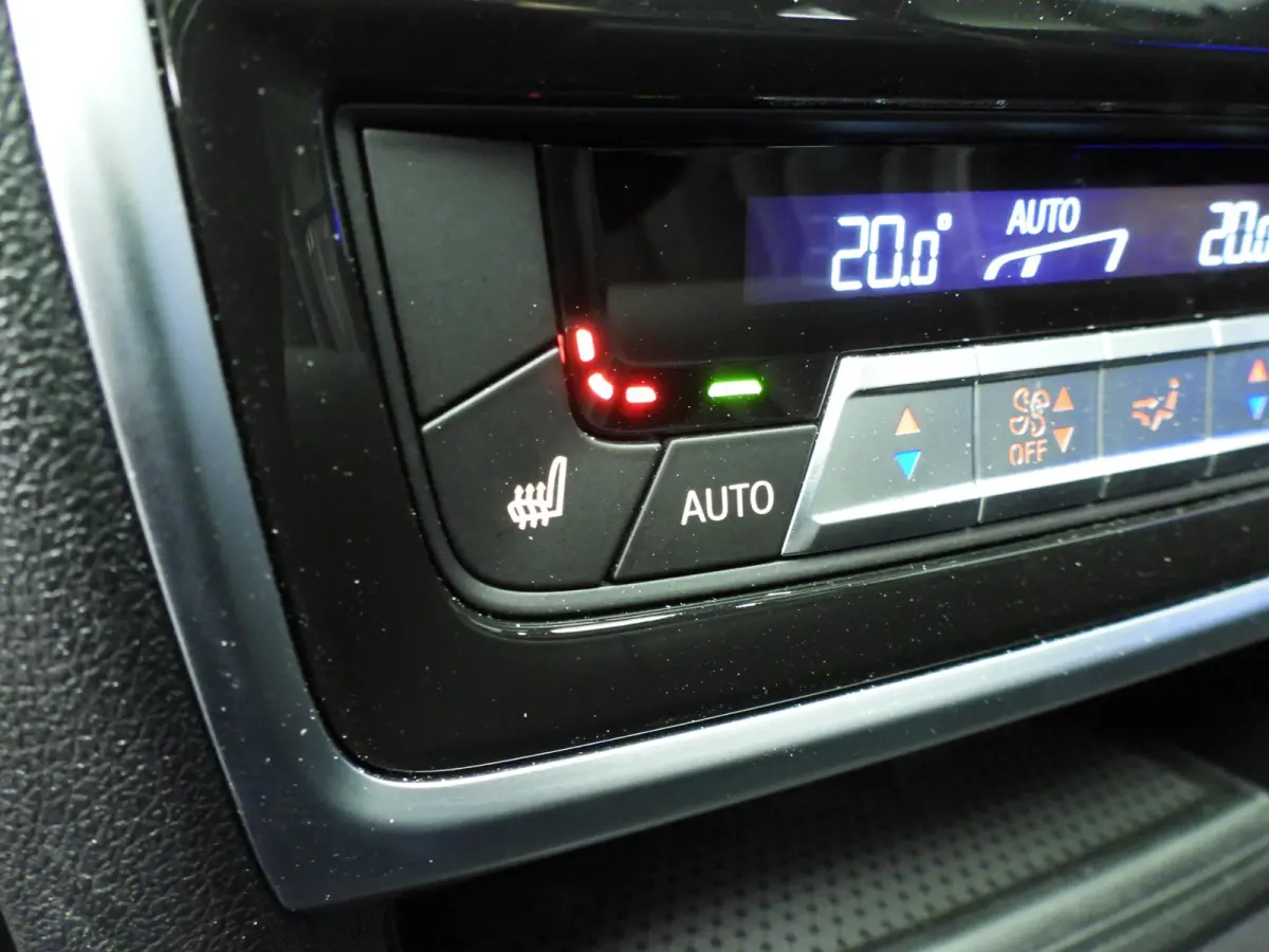 M60i xDrive | M-Sportpakket | LED | Leder | HUD | Panoramadak | Active steering | Comfortzetels | DAB | Bowers & Wilkins sound | Alu 22 inch