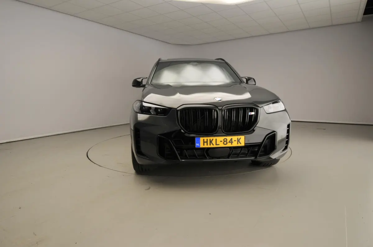 M60i xDrive | M-Sportpakket | LED | Leder | HUD | Panoramadak | Active steering | Comfortzetels | DAB | Bowers & Wilkins sound | Alu 22 inch