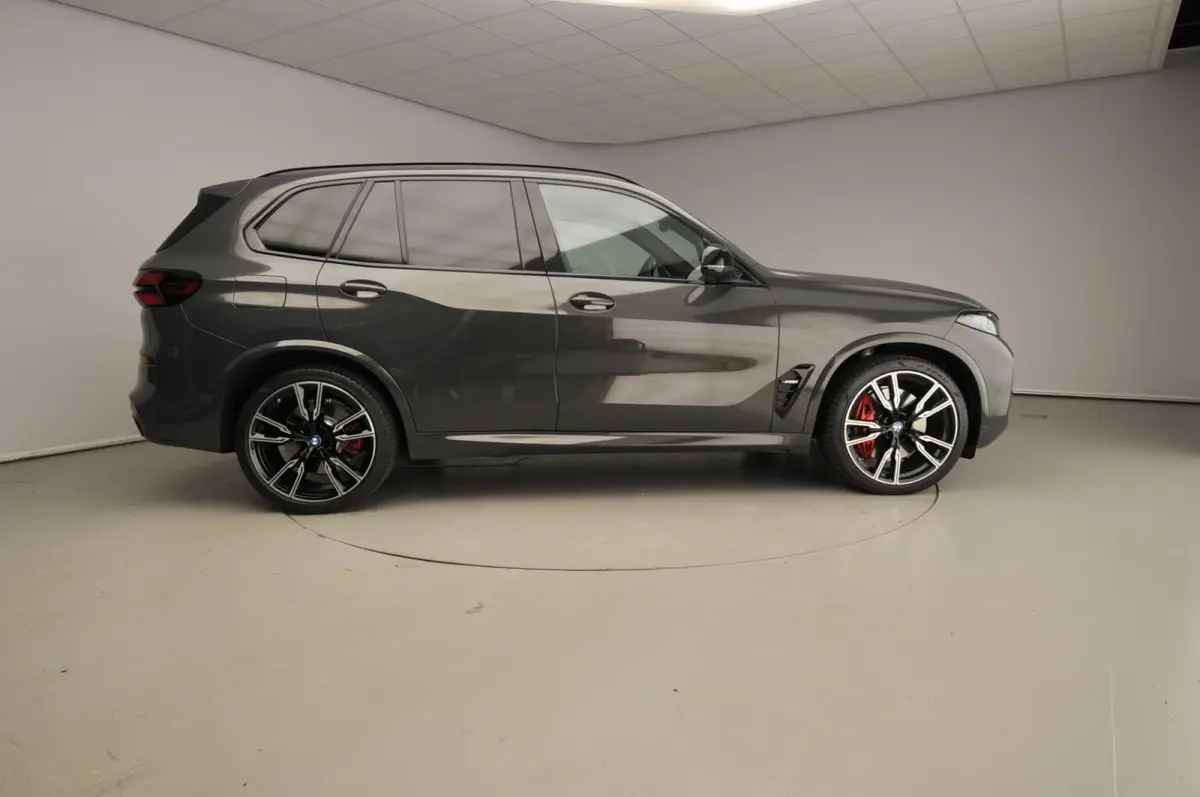 M60i xDrive | M-Sportpakket | LED | Leder | HUD | Panoramadak | Active steering | Comfortzetels | DAB | Bowers & Wilkins sound | Alu 22 inch