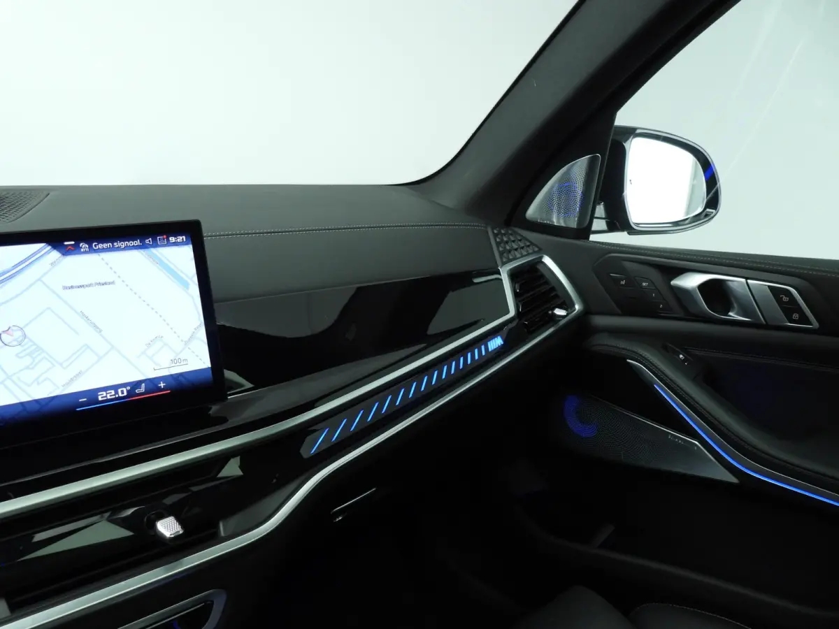 M60i xDrive | M-Sportpakket | LED | Leder | HUD | Panoramadak | Active steering | Comfortzetels | DAB | Bowers & Wilkins sound | Alu 22 inch