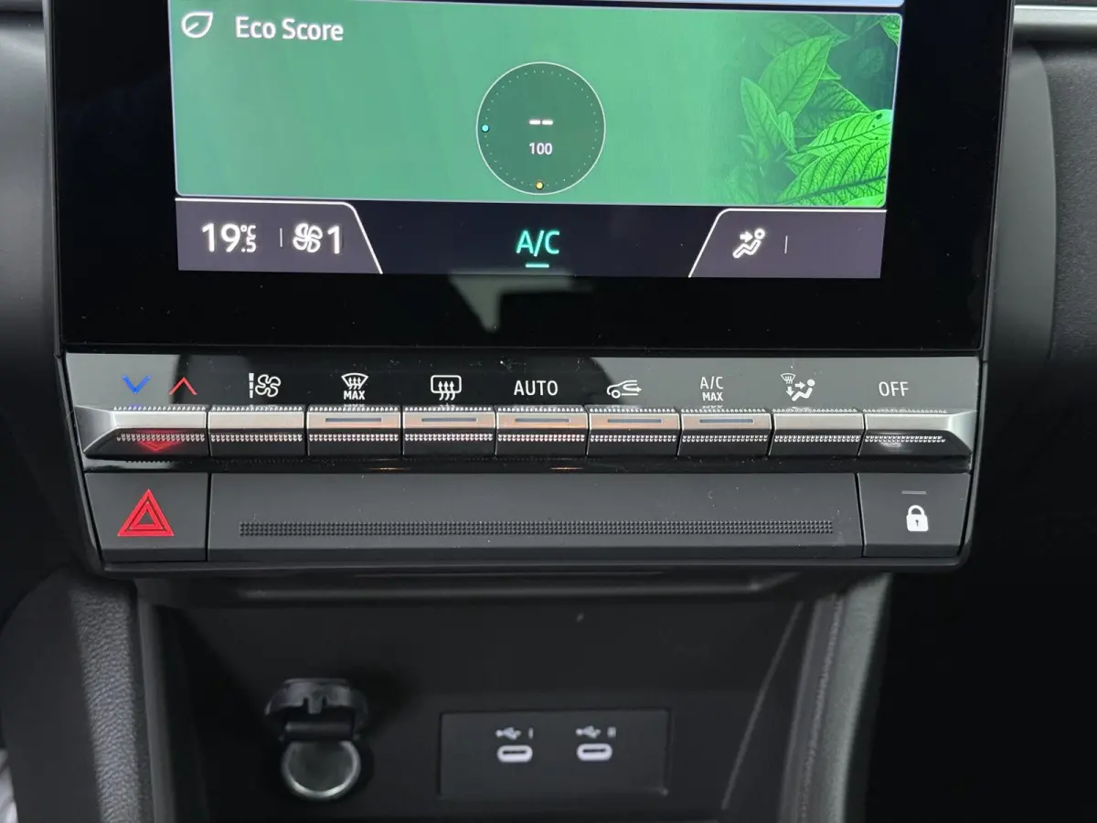 1.8 HEV Intense | €2.000 voorraadvoordeel! | Apple Carplay / Android auto | Keyless | Cruise control | Achteruitrijcamera