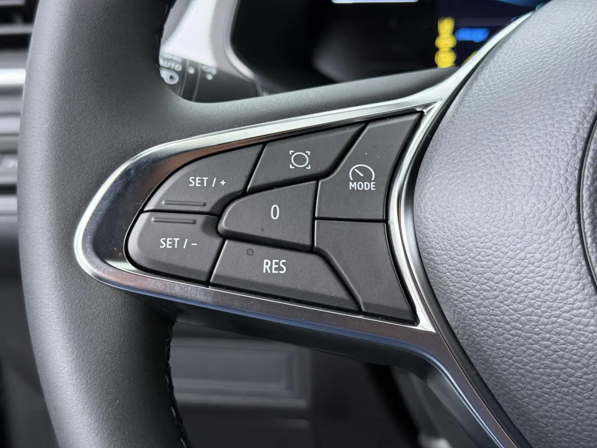 1.8 HEV Intense | €2.000 voorraadvoordeel! | Apple Carplay / Android auto | Keyless | Cruise control | Achteruitrijcamera