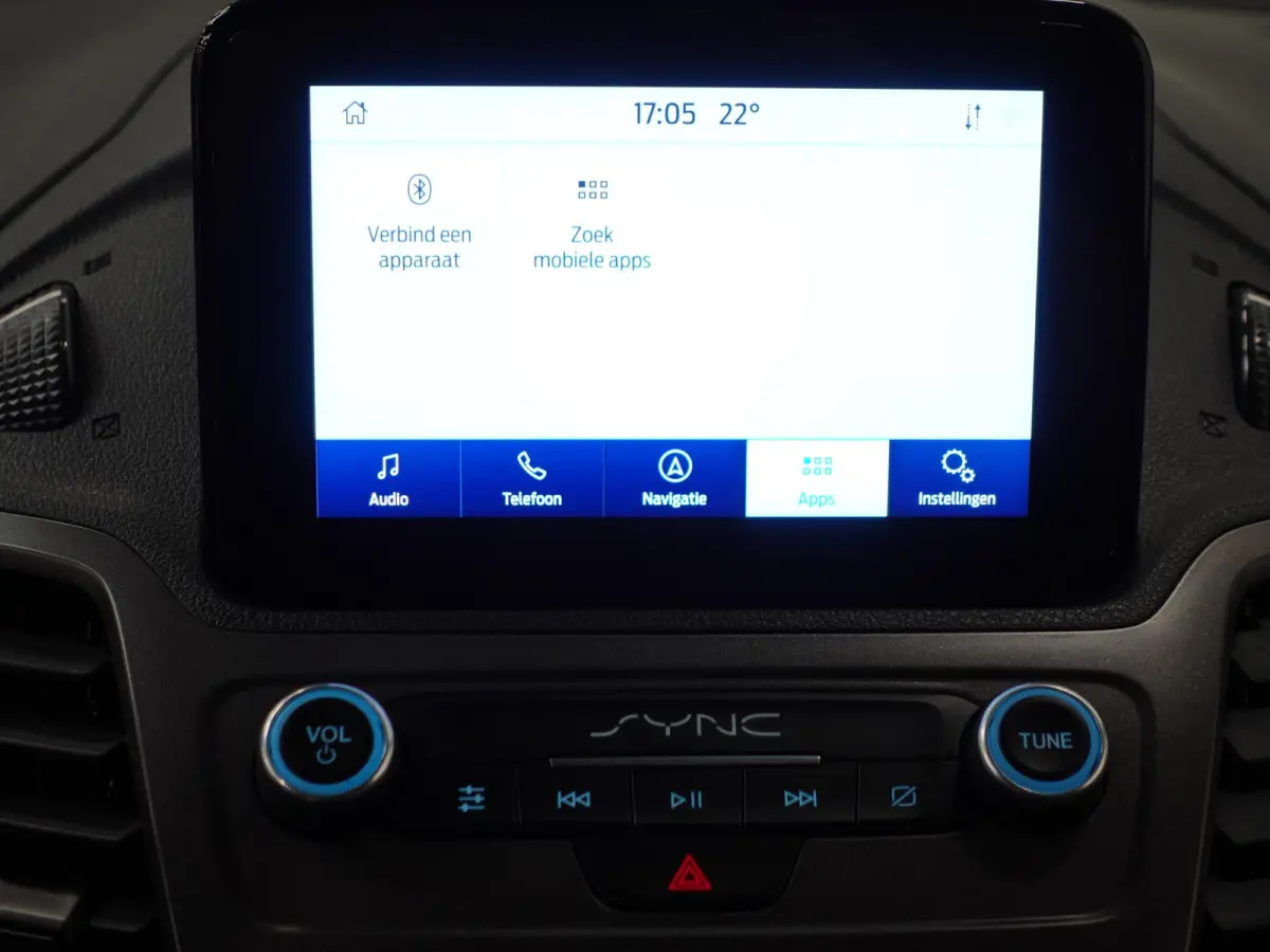 100pk L2 Trend Automaat Trekhaak Airco Navigatie Cruise control