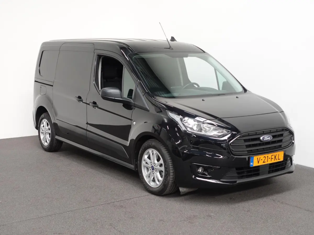 100pk L2 Trend Automaat Trekhaak Airco Navigatie Cruise control