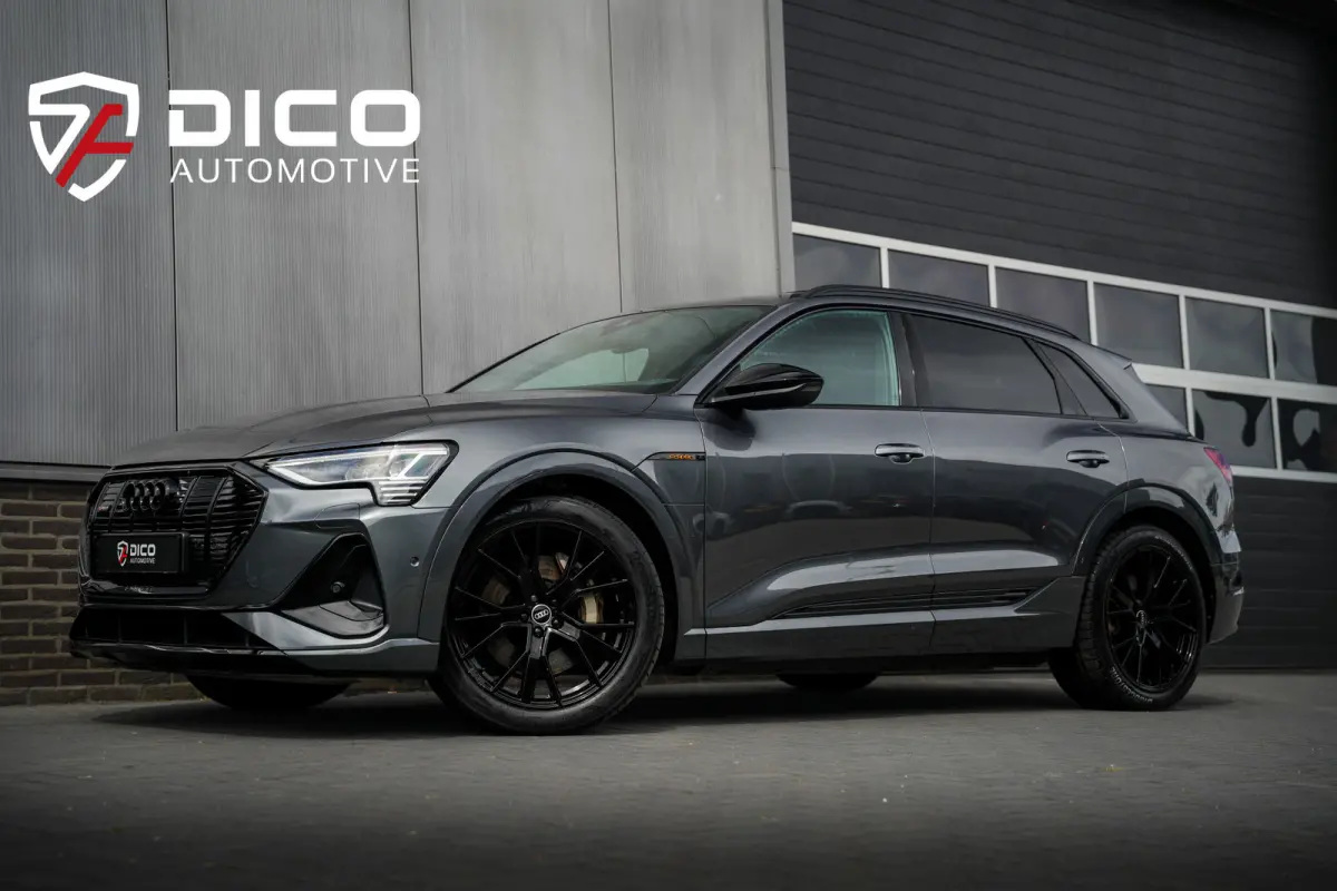 55 Quattro 408 pk Edition 95 kWh S-Line / Daytona-Grau/ Pano-Dak/ 89&SOH/ B&O 3D/ Matrix-LED/ Head-Up/ Lucht-Vering/ Stoelverw. V&A/ Stuurverw./