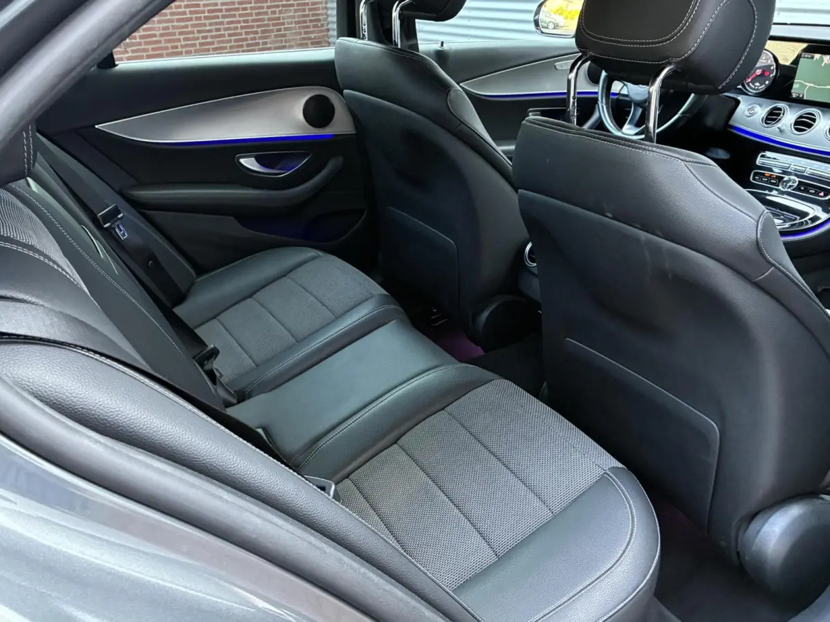 350 e Lease Edition Auto NL Auto Camera 16 Vol Opties Nieuw Model Perfecte Staat Carplay Sfeerverlichting Navi