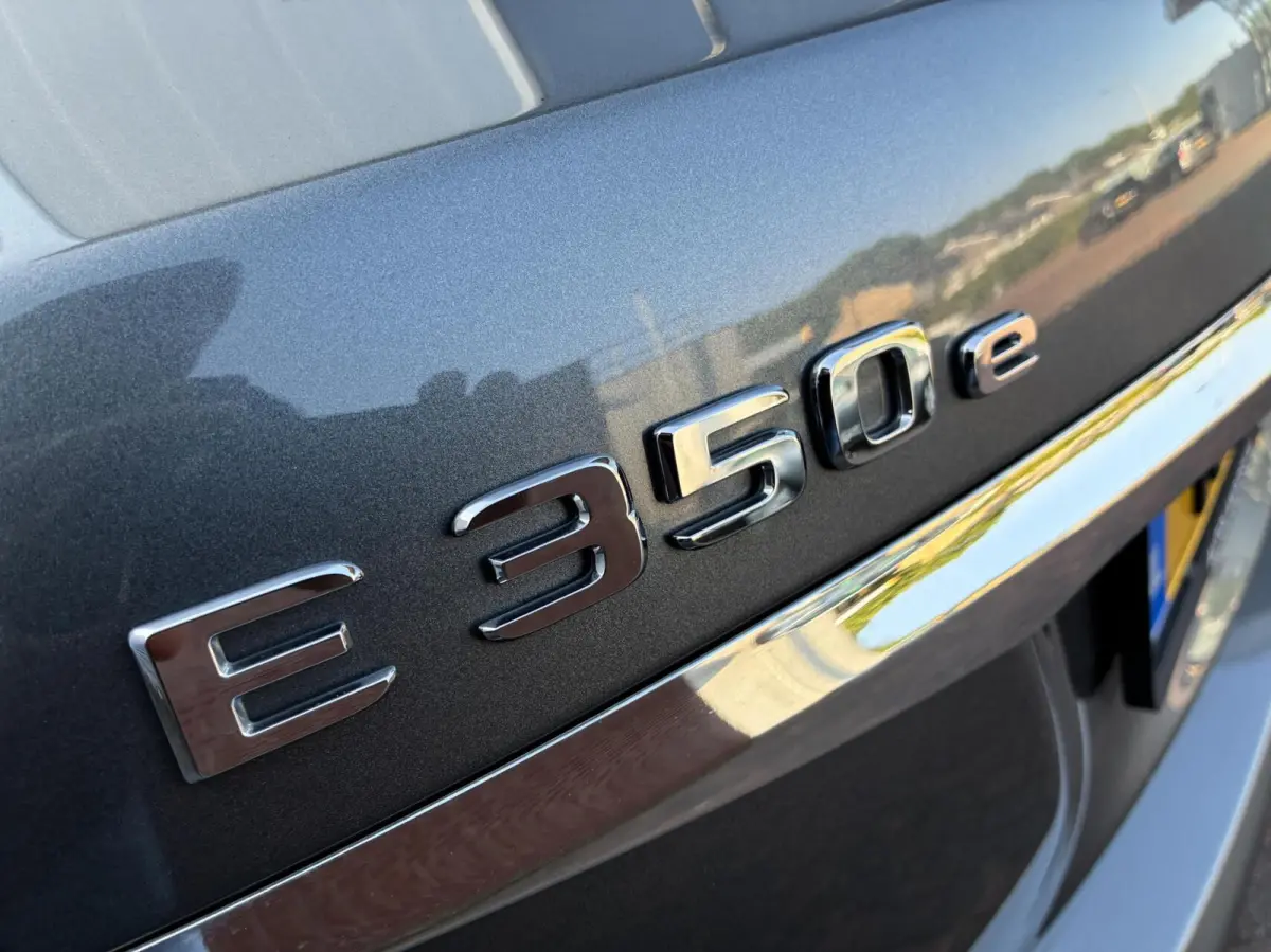 350 e Lease Edition Auto NL Auto Camera 16 Vol Opties Nieuw Model Perfecte Staat Carplay Sfeerverlichting Navi