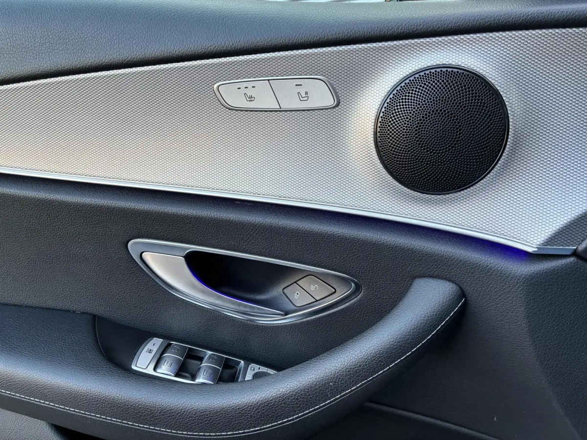 350 e Lease Edition Auto NL Auto Camera 16 Vol Opties Nieuw Model Perfecte Staat Carplay Sfeerverlichting Navi