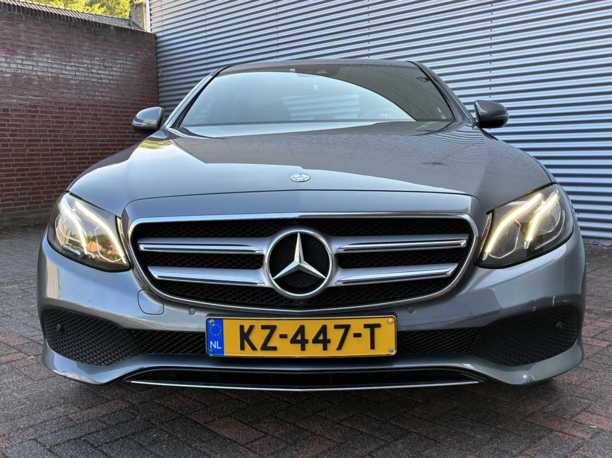 350 e Lease Edition Auto NL Auto Camera 16 Vol Opties Nieuw Model Perfecte Staat Carplay Sfeerverlichting Navi