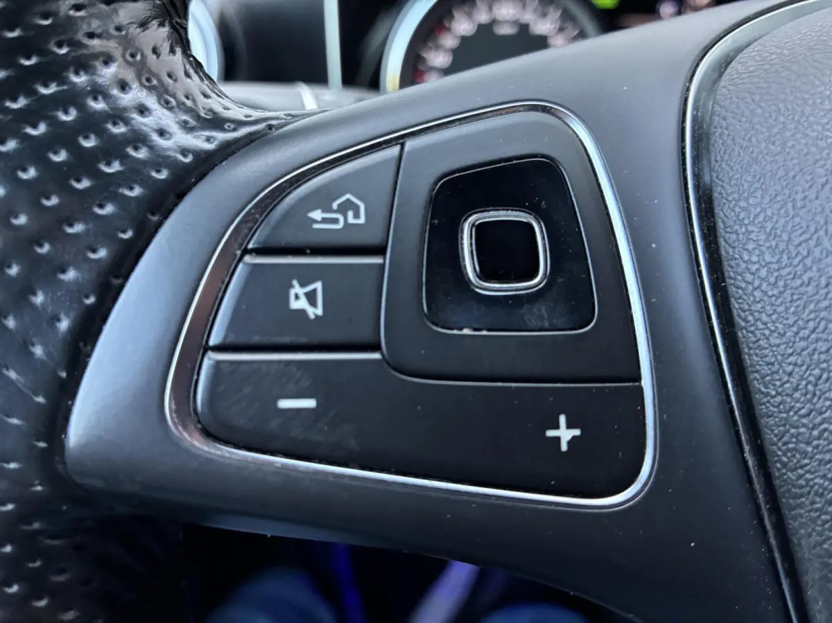 350 e Lease Edition Auto NL Auto Camera 16 Vol Opties Nieuw Model Perfecte Staat Carplay Sfeerverlichting Navi
