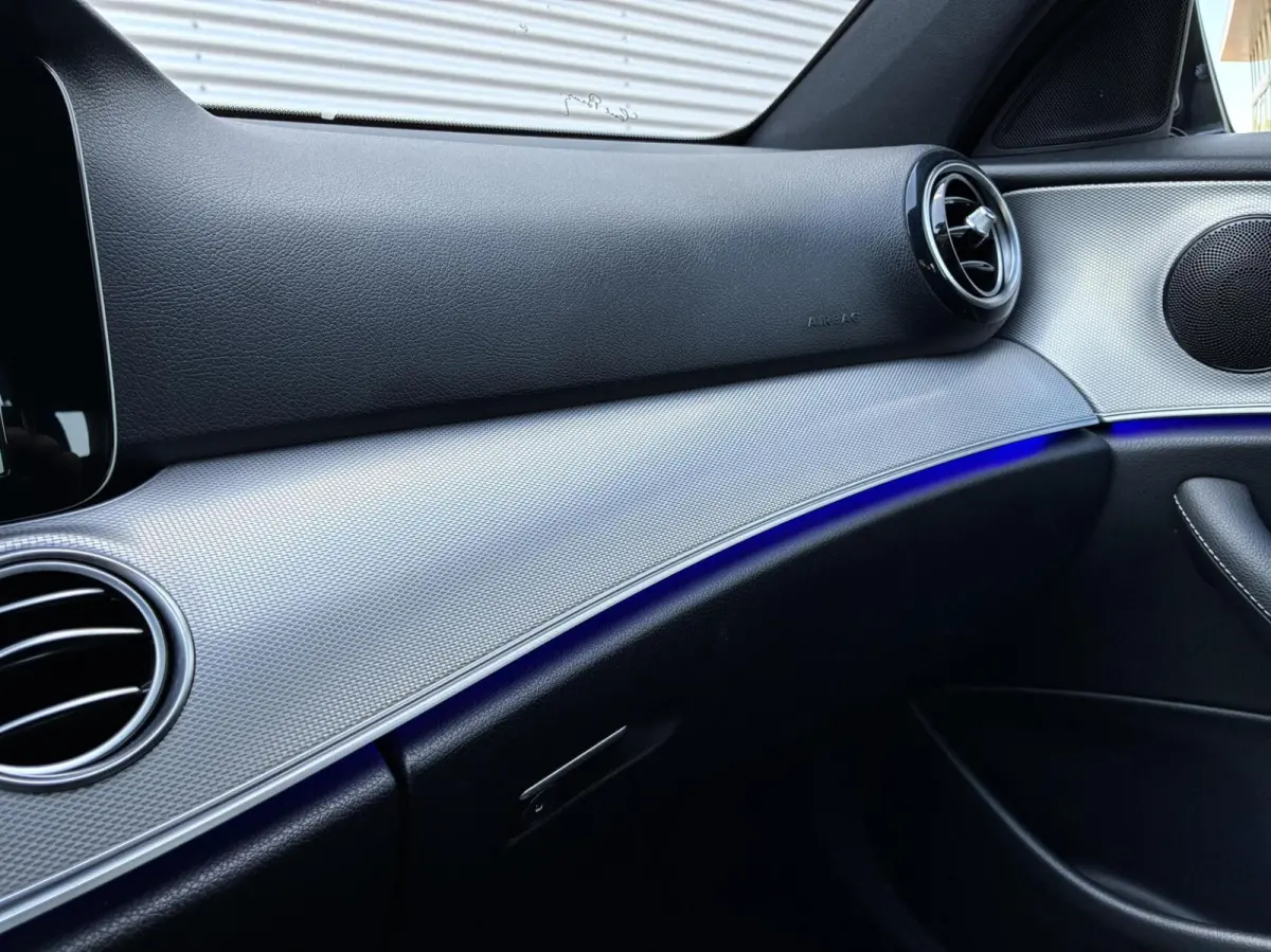 350 e Lease Edition Auto NL Auto Camera 16 Vol Opties Nieuw Model Perfecte Staat Carplay Sfeerverlichting Navi