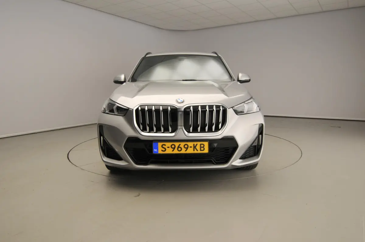 sDrive18i | M-Sportpakket | LED | HUD | Panoramadak | Elektr. zetels | Keyles go | DAB | Harman-kardon sound | Alu 18 inch
