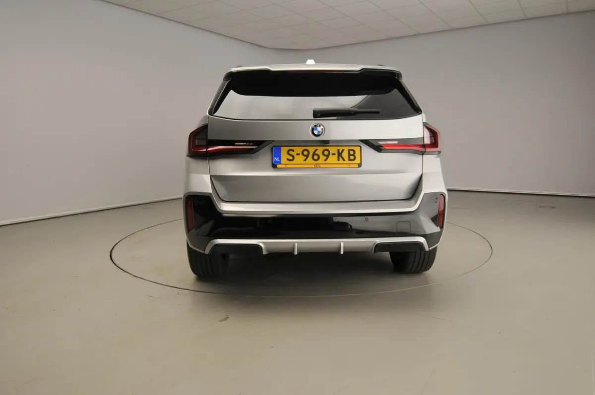 sDrive18i | M-Sportpakket | LED | HUD | Panoramadak | Elektr. zetels | Keyles go | DAB | Harman-kardon sound | Alu 18 inch
