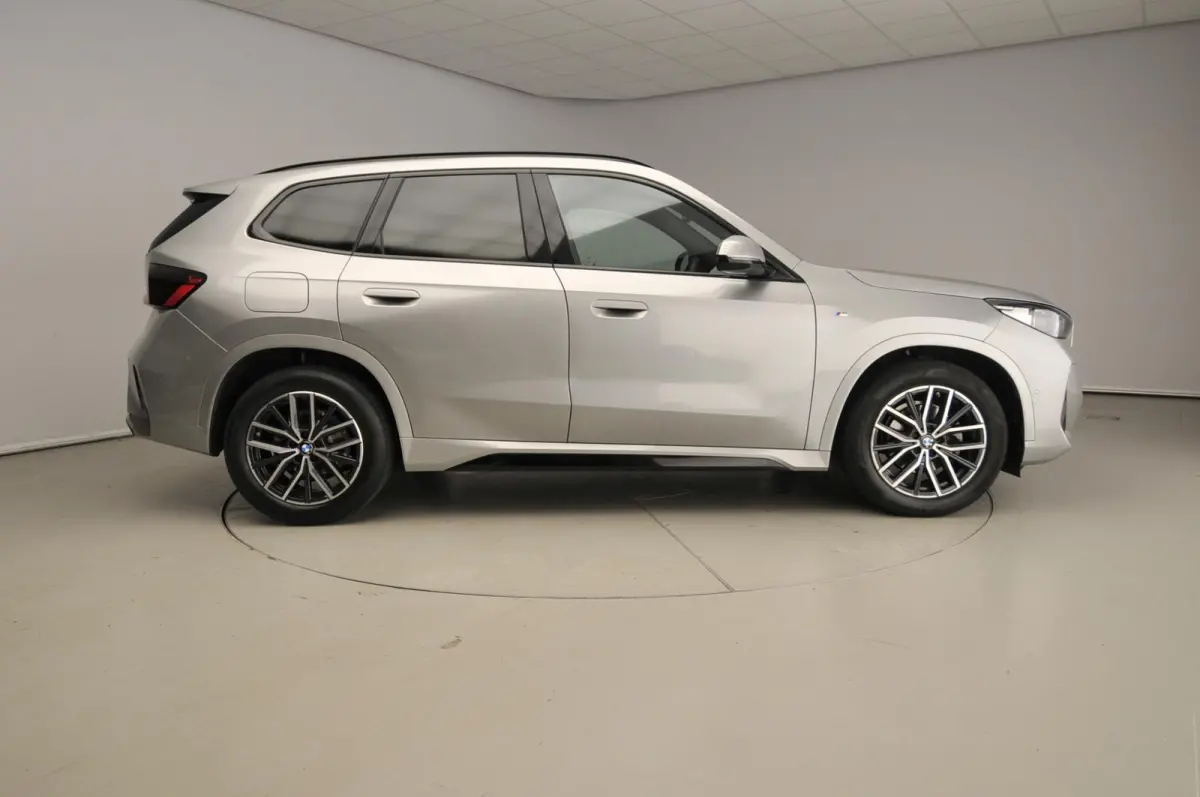 sDrive18i | M-Sportpakket | LED | HUD | Panoramadak | Elektr. zetels | Keyles go | DAB | Harman-kardon sound | Alu 18 inch