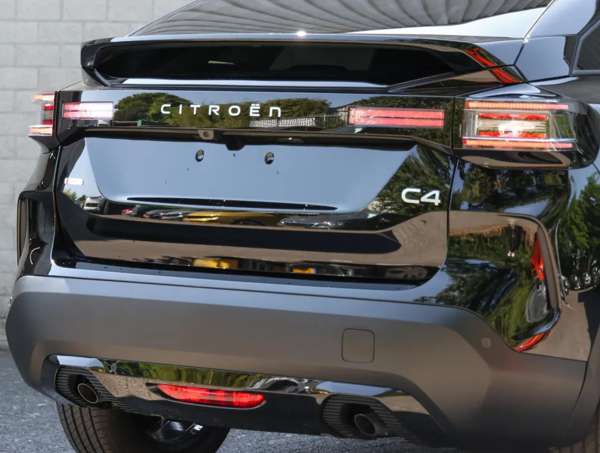 1.2 Hybrid 145pk Collection | SNEL RIJDEN | Camera | Zwarte velgen | Draadloos Apple Carplay en Android Auto