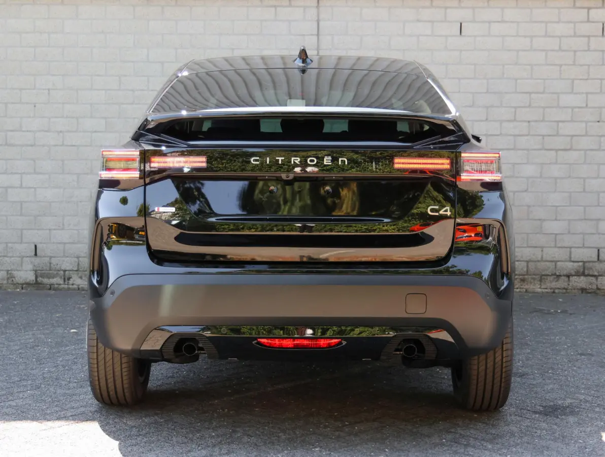 1.2 Hybrid 145pk Collection | SNEL RIJDEN | Camera | Zwarte velgen | Draadloos Apple Carplay en Android Auto