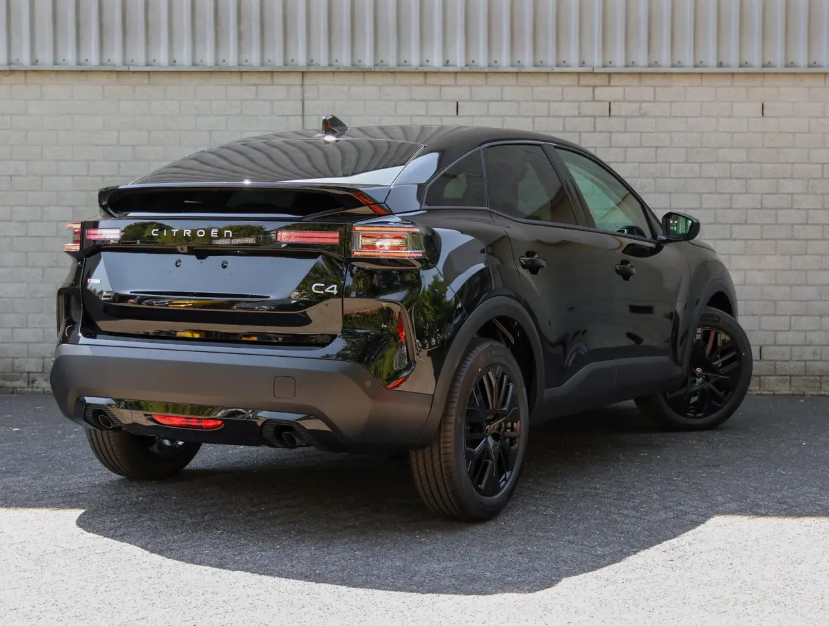 1.2 Hybrid 145pk Collection | SNEL RIJDEN | Camera | Zwarte velgen | Draadloos Apple Carplay en Android Auto