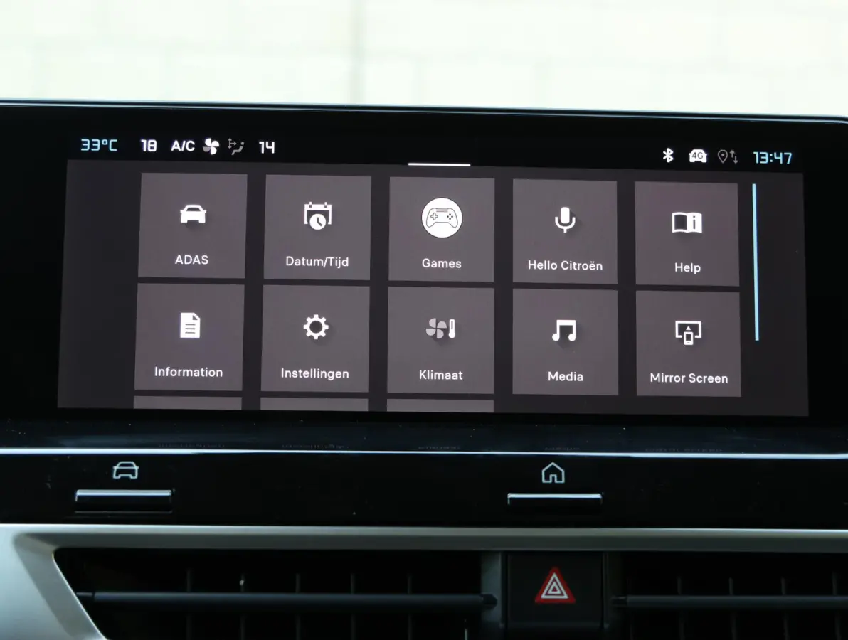 1.2 Hybrid 145pk Collection | SNEL RIJDEN | Camera | Zwarte velgen | Draadloos Apple Carplay en Android Auto