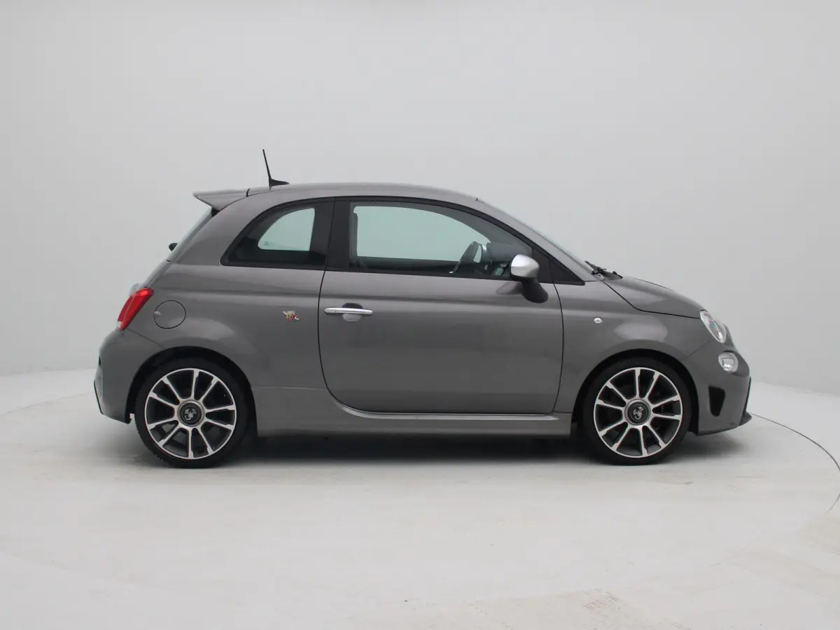 1.4 T-Jet Abarth Turismo | NAVI | Lederen Sportstoelen | 17'' Velgen |