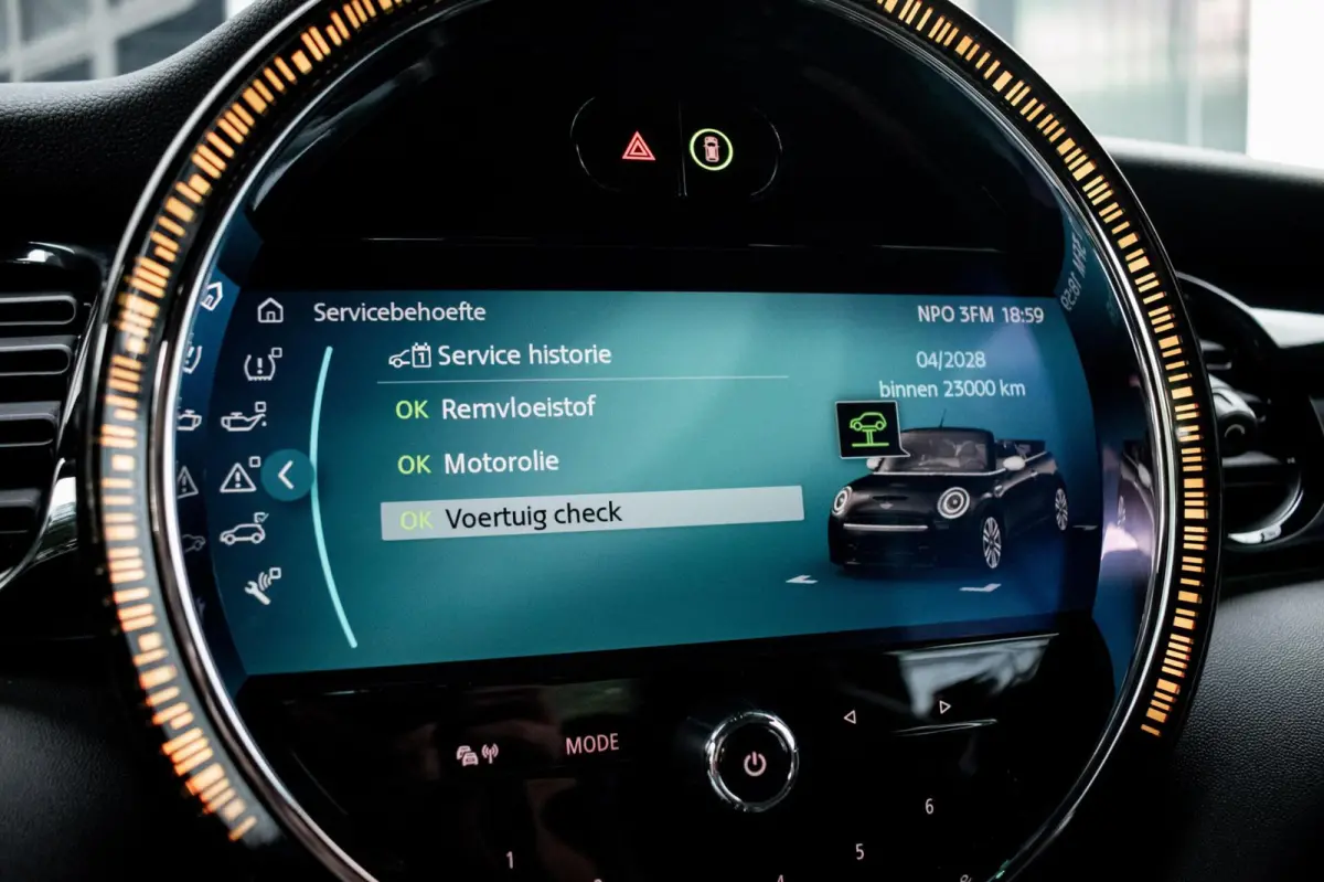 2.0 S John Cooper Works F1|STOELVERWARMING|ALCANTARA|CARPLAY|CAMERA|LED