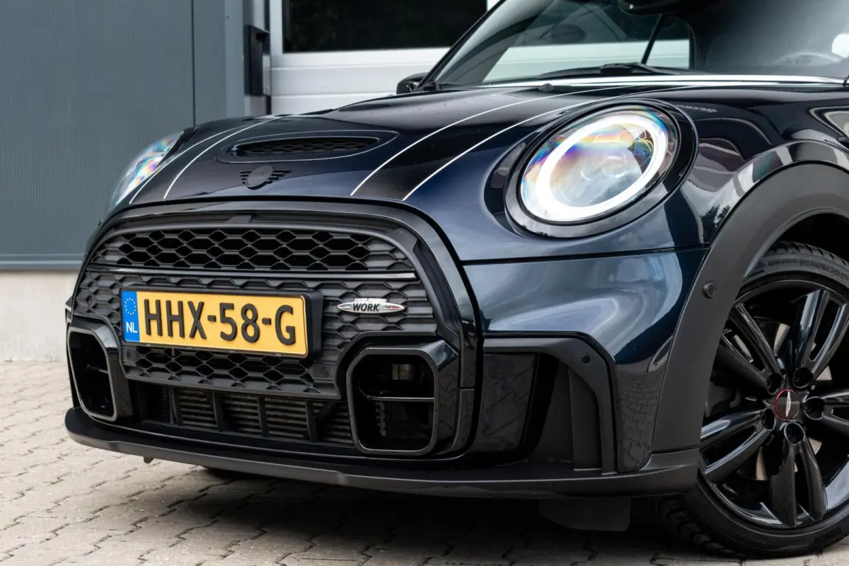 2.0 S John Cooper Works F1|STOELVERWARMING|ALCANTARA|CARPLAY|CAMERA|LED