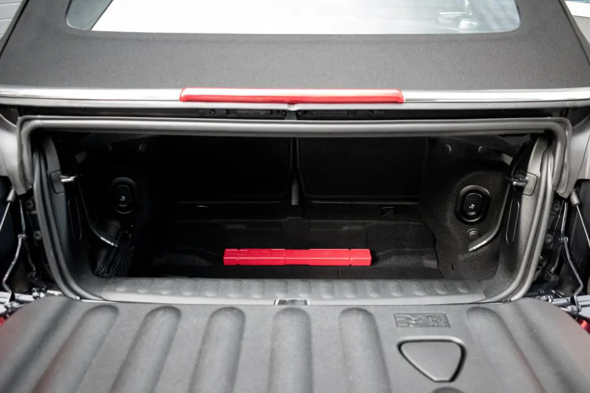 2.0 S John Cooper Works F1|STOELVERWARMING|ALCANTARA|CARPLAY|CAMERA|LED