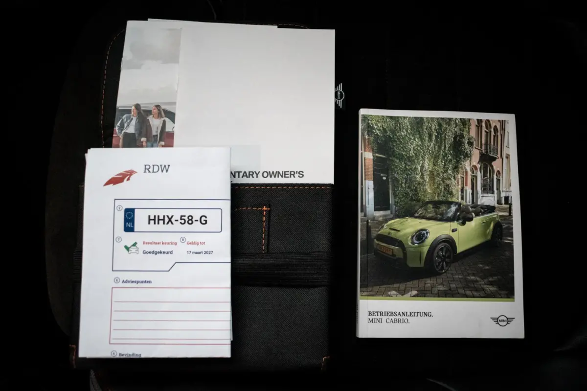 2.0 S John Cooper Works F1|STOELVERWARMING|ALCANTARA|CARPLAY|CAMERA|LED