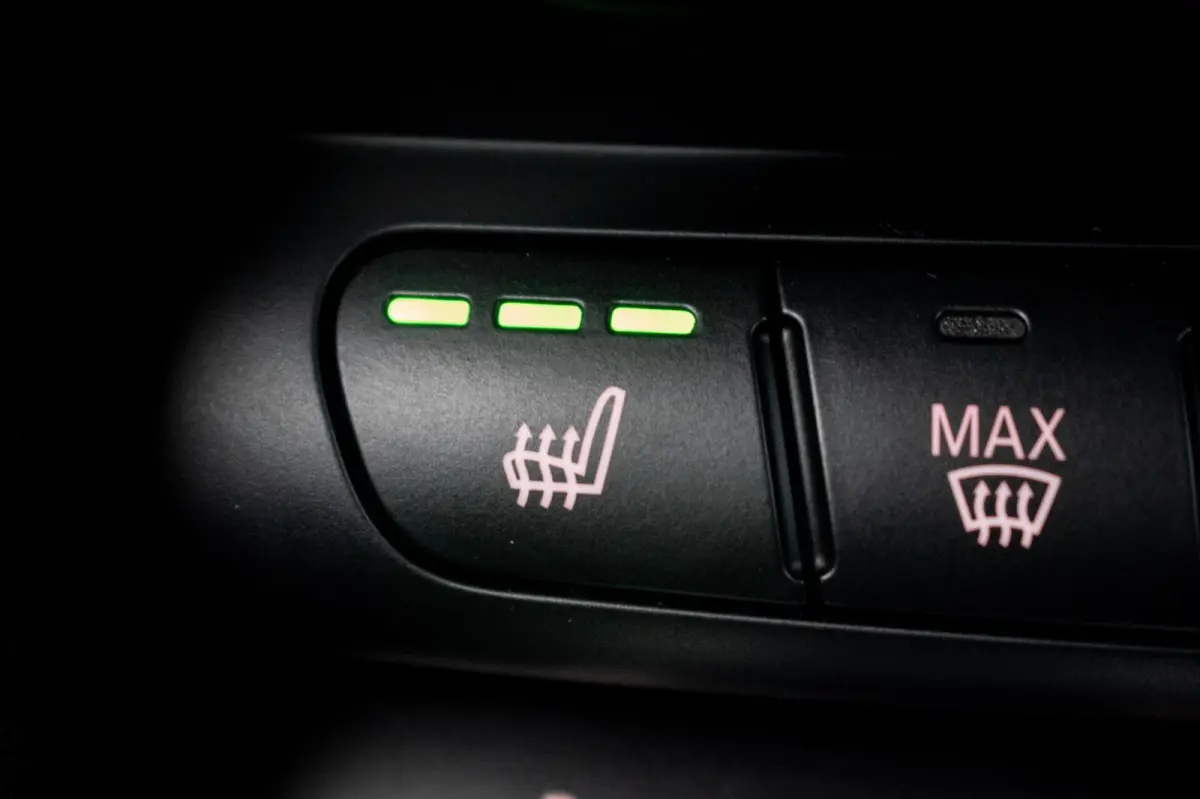 2.0 S John Cooper Works F1|STOELVERWARMING|ALCANTARA|CARPLAY|CAMERA|LED