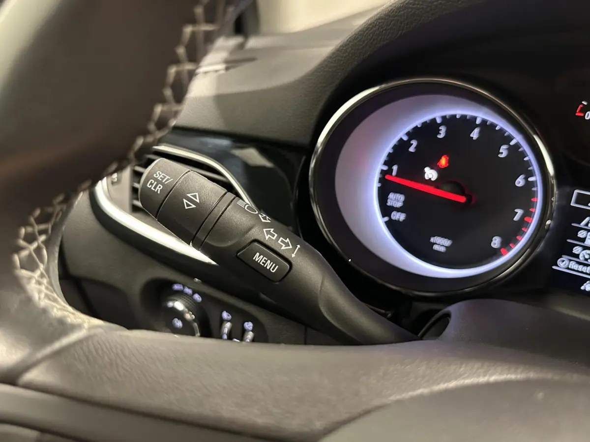 1.2 Blitz Elegance CARPLAY ECC NAVI CRUISE LM.