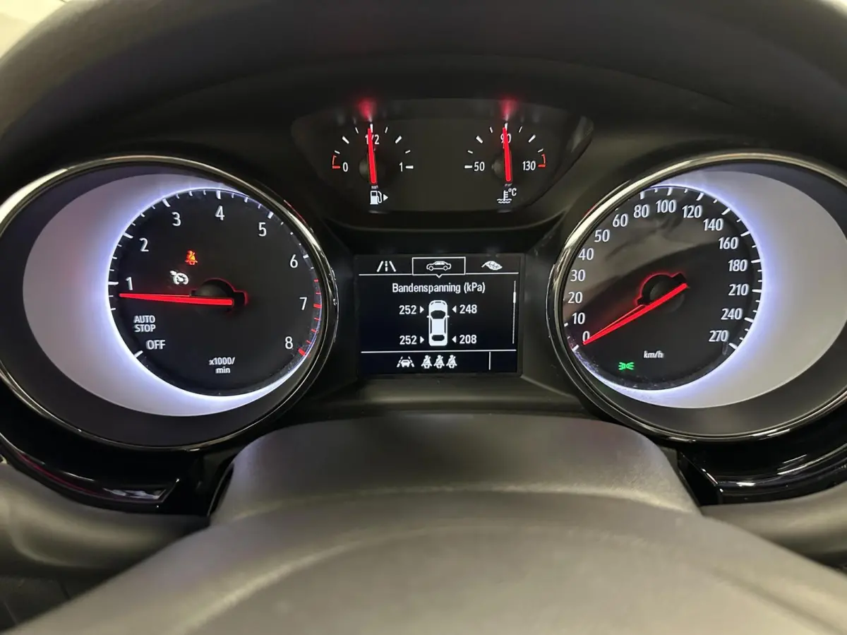 1.2 Blitz Elegance CARPLAY ECC NAVI CRUISE LM.