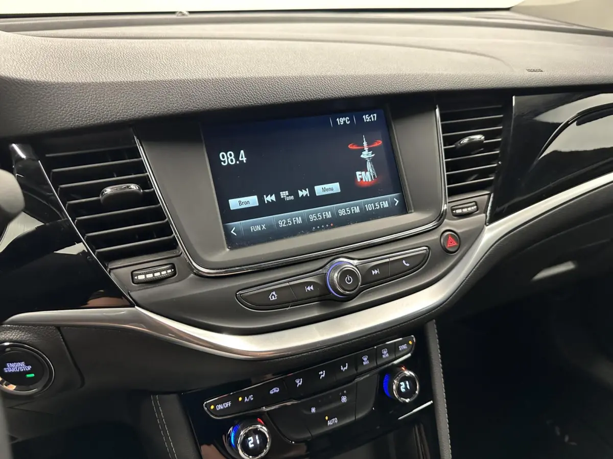 1.2 Blitz Elegance CARPLAY ECC NAVI CRUISE LM.