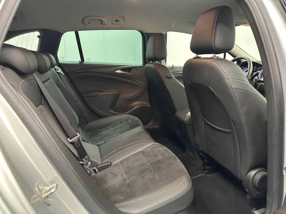 1.2 Blitz Elegance CARPLAY ECC NAVI CRUISE LM.