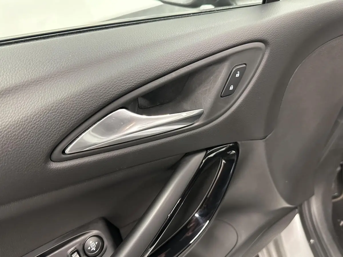1.2 Blitz Elegance CARPLAY ECC NAVI CRUISE LM.