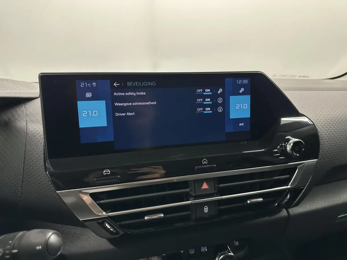 Feel Pack 50 kWh SOH 89,6% CARPLAY CAMERA NAVI CRUISE ECC LM.