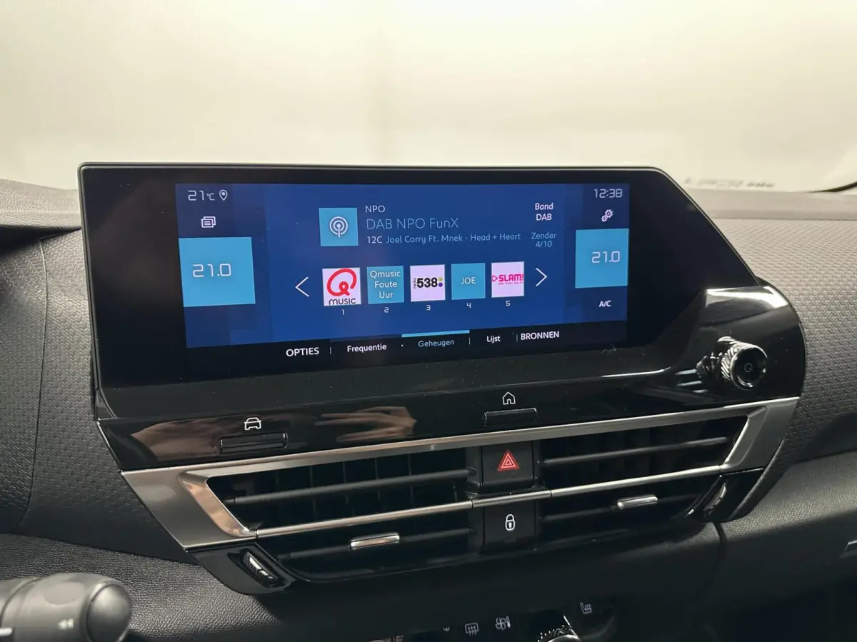 Feel Pack 50 kWh SOH 89,6% CARPLAY CAMERA NAVI CRUISE ECC LM.