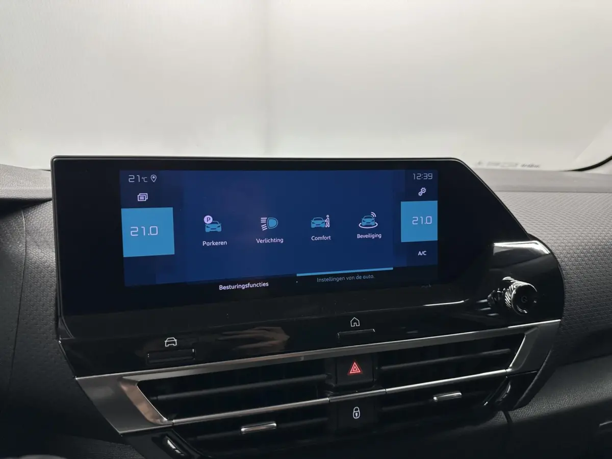 Feel Pack 50 kWh SOH 89,6% CARPLAY CAMERA NAVI CRUISE ECC LM.