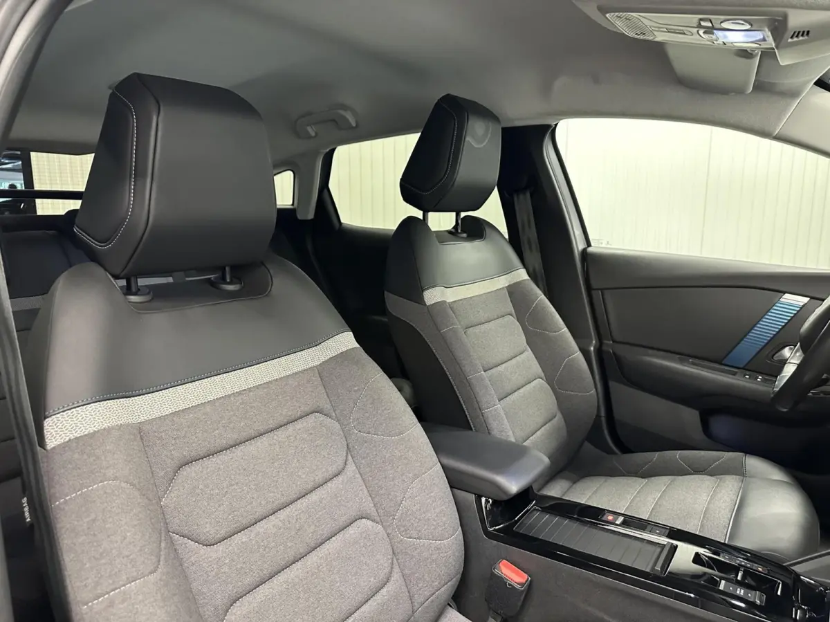 Feel Pack 50 kWh SOH 89,6% CARPLAY CAMERA NAVI CRUISE ECC LM.