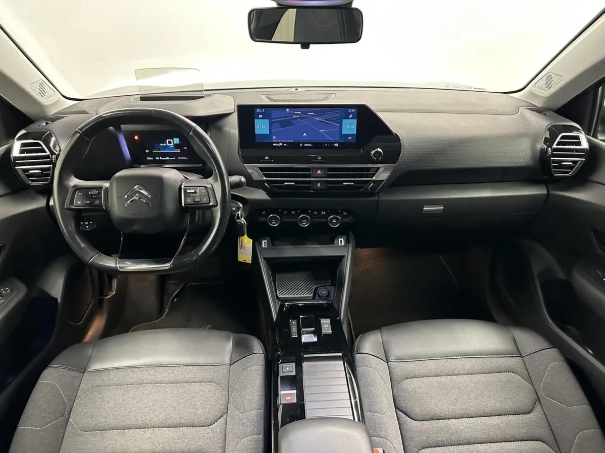 Feel Pack 50 kWh SOH 89,6% CARPLAY CAMERA NAVI CRUISE ECC LM.