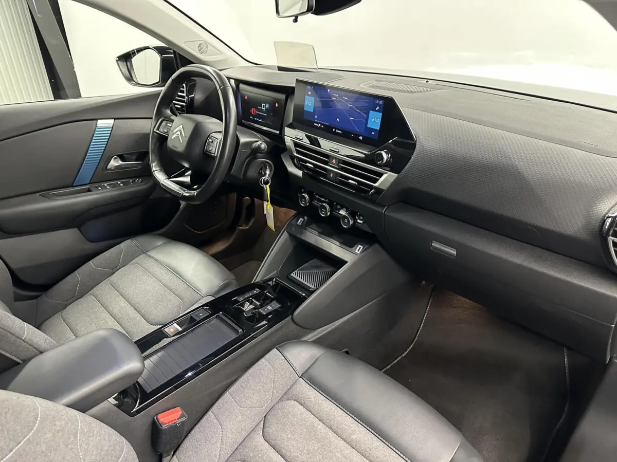 Feel Pack 50 kWh SOH 89,6% CARPLAY CAMERA NAVI CRUISE ECC LM.
