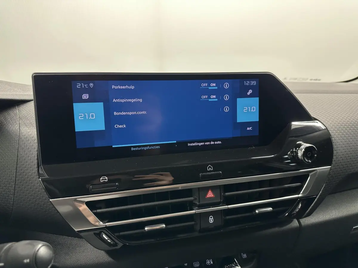 Feel Pack 50 kWh SOH 89,6% CARPLAY CAMERA NAVI CRUISE ECC LM.