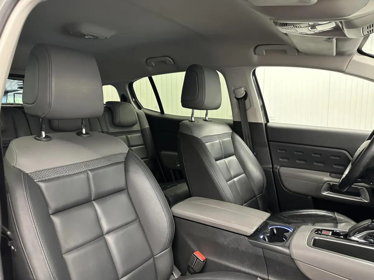 1.2 PureTech Business Plus CAMERA LEER CARPLAY NAVI ECC ADAPTIEF CRUISE.