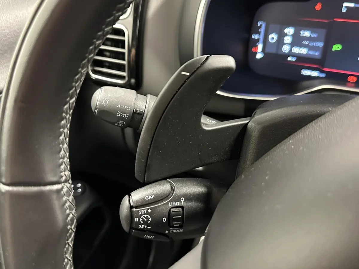 1.2 PureTech Business Plus CAMERA LEER CARPLAY NAVI ECC ADAPTIEF CRUISE.