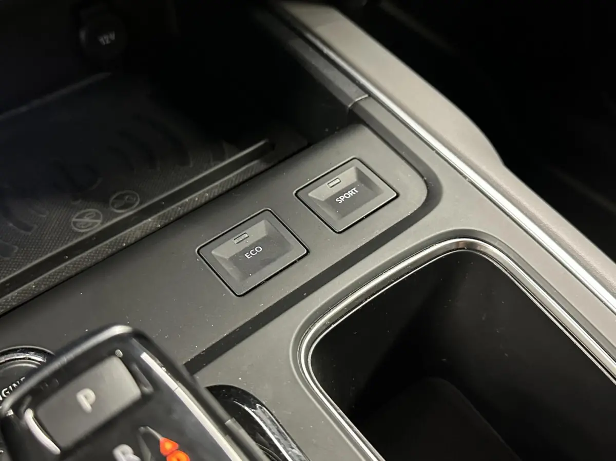 1.2 PureTech Business Plus CAMERA LEER CARPLAY NAVI ECC ADAPTIEF CRUISE.