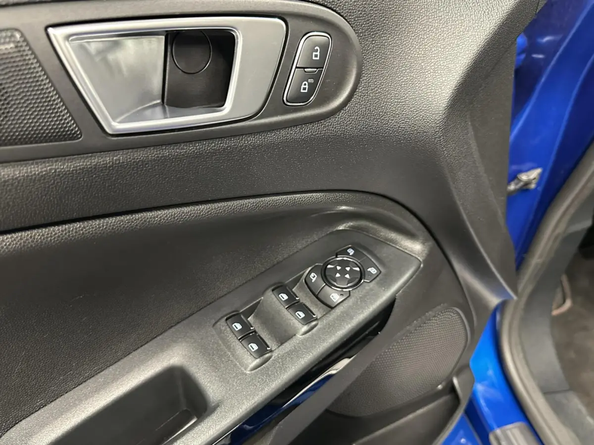 1.0 EcoBoost ST-Line Black NAVI CARPLAY STOE/STUURVERWARMING.