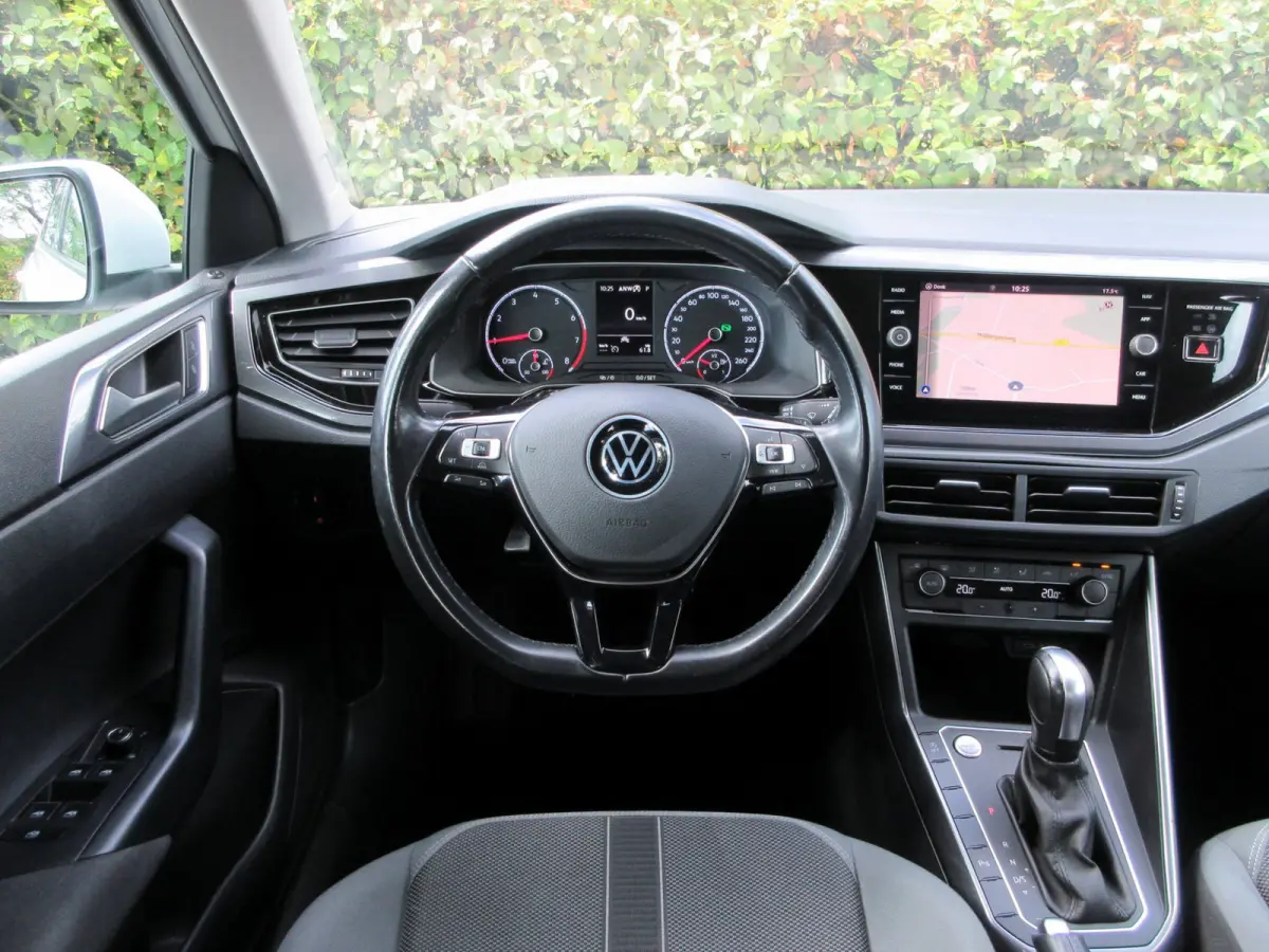 1.0 TSI Highline Business R Automaat