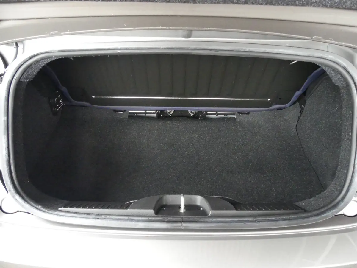 1.0 Hybrid Club | ELEKTRISCH SCHUIFDAK | PARKEERSENSOREN | CRUISE | AIRCO | APPLE CARPLAY / ANDROID AUTO |