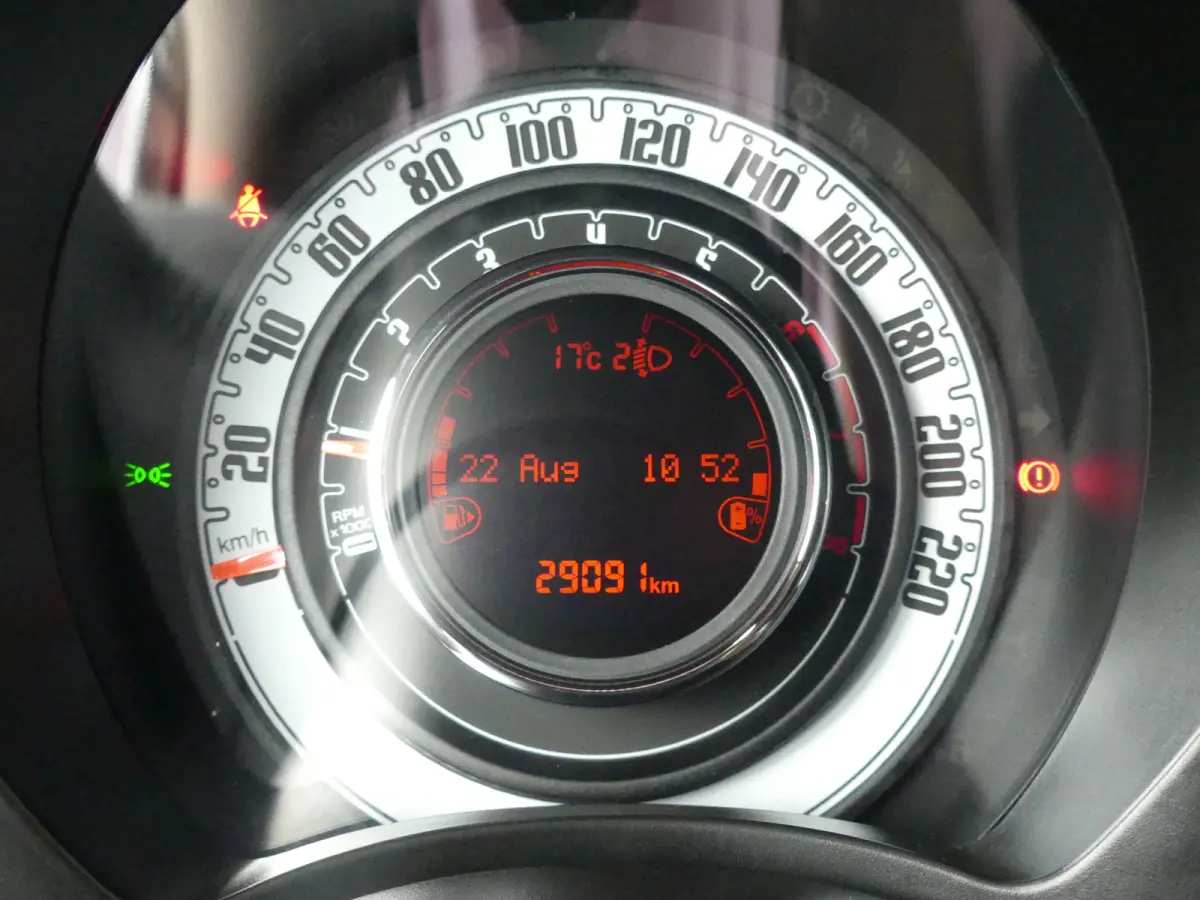 1.0 Hybrid Club | ELEKTRISCH SCHUIFDAK | PARKEERSENSOREN | CRUISE | AIRCO | APPLE CARPLAY / ANDROID AUTO |