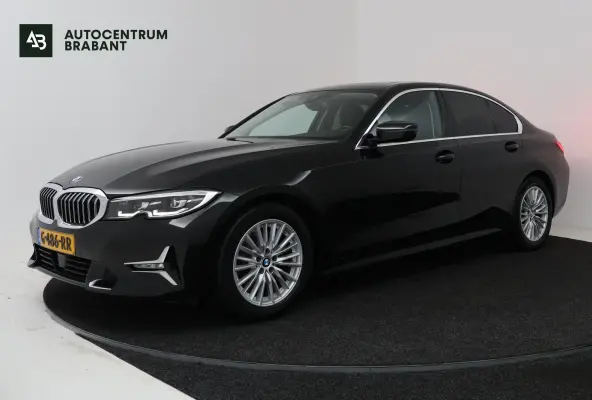 320i High Executive (PANORAMADAK, DEALER ONDERHOUDEN, STUUR-/STOELVERWARMING, SFEERVERLICHTING)